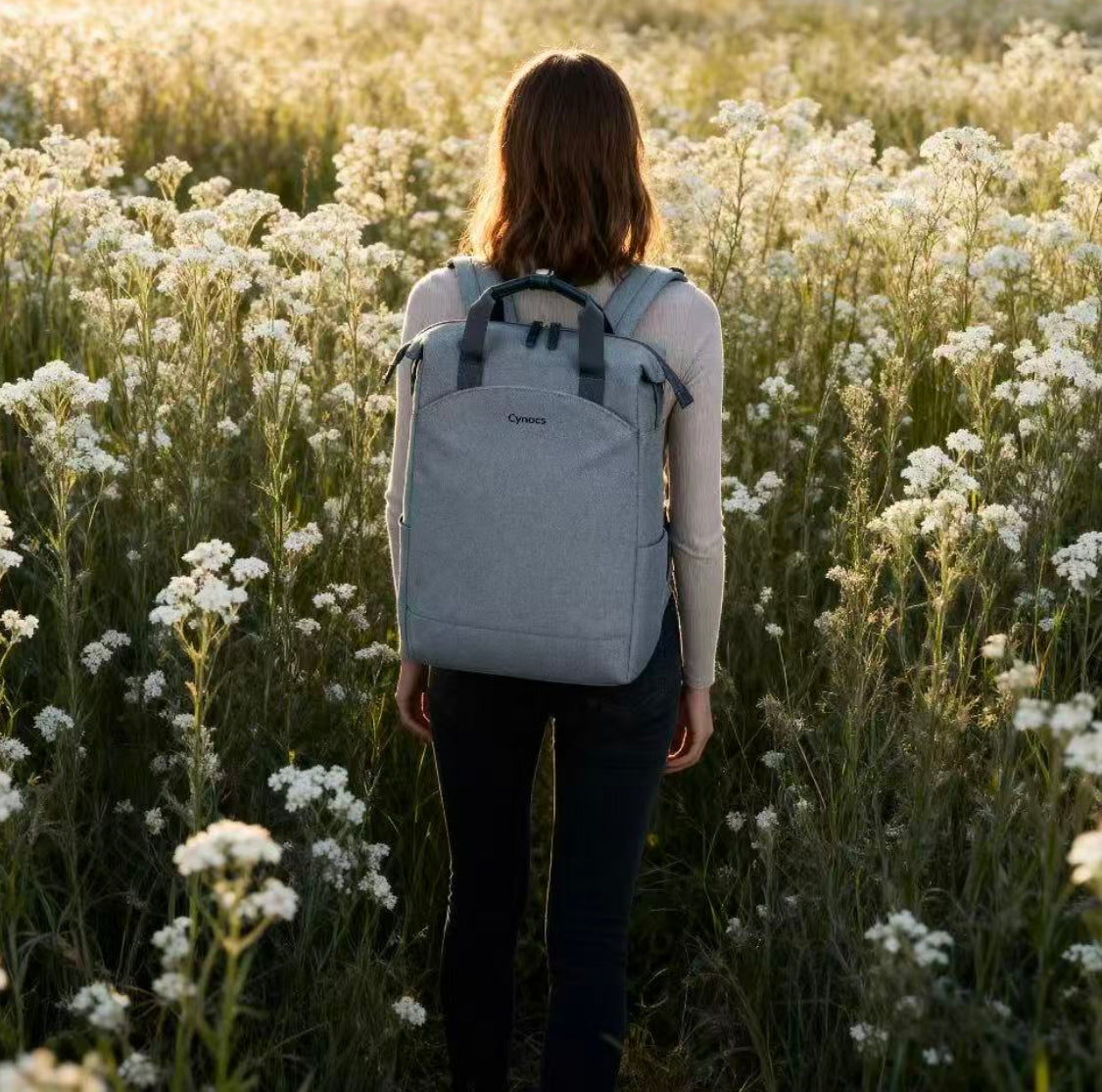 Nachhaltiger Capri Rucksack in der Natur – langlebiger Begleiter für Outdoor-Ausflüge